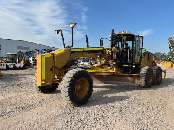 Motoniveladora CAT 12M - Imagen 7